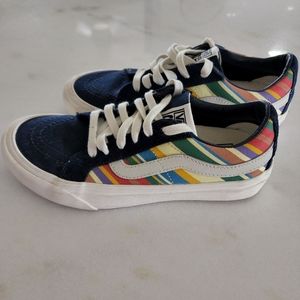 Womens VANS ultracush size 7